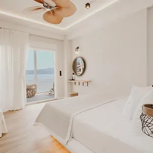 Trinity Hospitality Ξενοδοχείο